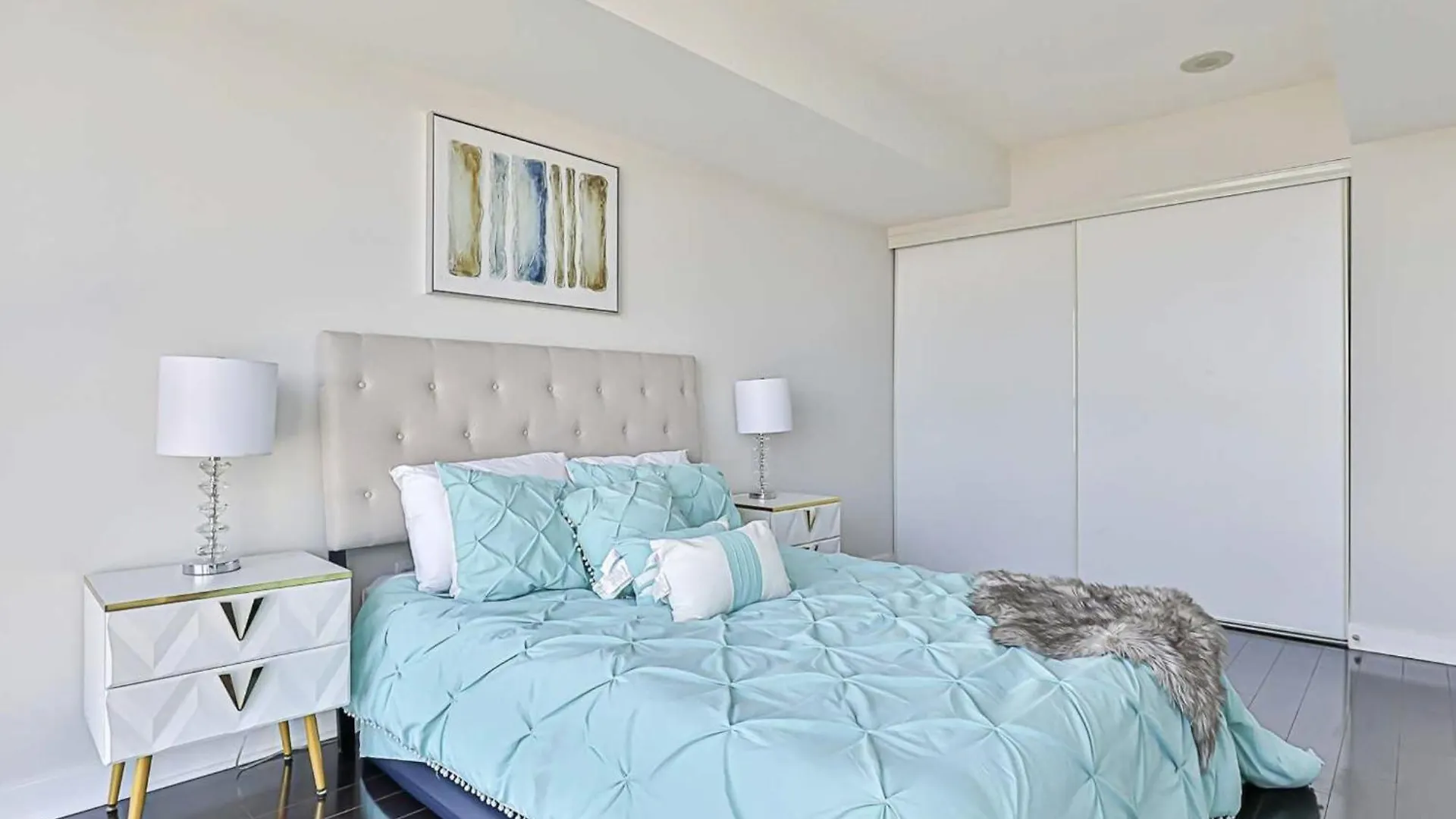 Central Downtown Toronto Condo 0*,